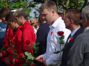 students roses dday